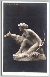 RPPC Sculpture Salon Paris 1906 A Manneville Chasseresse à l'affût Postcard K6