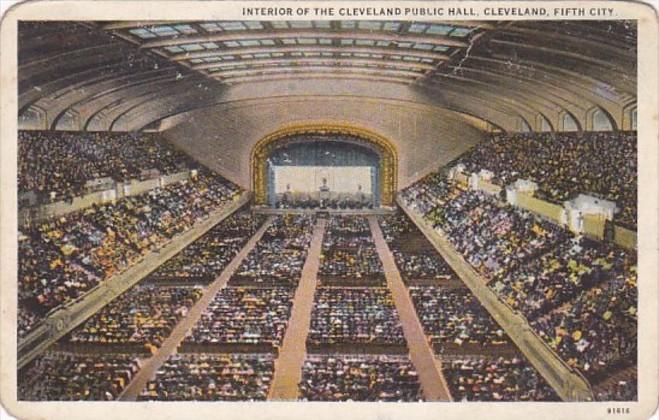 Ohio Cleveland Interior Of The Cleveland Public Hall Curteich