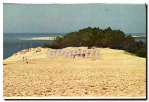 Postcard Modern flying wings on the Dune