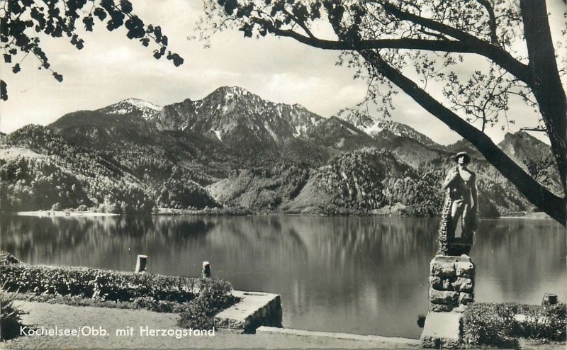 Postcard Germany Kochelsee Oberbayern mit Herzogstand