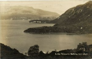 PC CPA NEW ZEALAND LAKE TARAWERA ROTORUA Vintage REAL PHOTO Postcard (b27170)