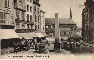 CPA HONFLEUR Place de l'Obelisuqe (1225804)