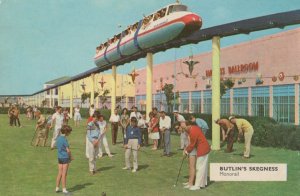 Butlins Skegness Golf Clubs 1960s Postcard