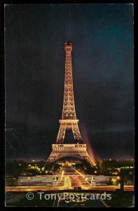 Paris et ses Merveilles - La Tour Eiffel (1887-1889), vue la nuit.