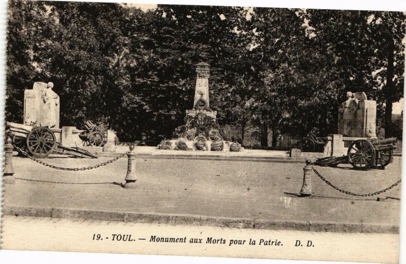 CPA Toul-Monument aux Morts pour la Patrie (187884)