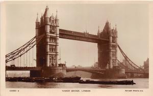B85365  tower bridge ship bateaux   london uk