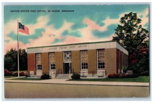 c1940's United States Post Office Building US Flag De Queen Arkansas AK Postcard