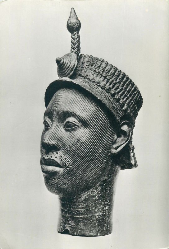 African art sculpture Postcard Brass head Oni of Ife from Ife Yorubaland Nigeria