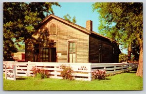 St Joseph Missouri~Exterior View Of Historic Jesse James Home~Vintage Postcard
