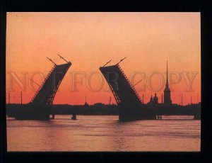 211332 RUSSIA Leningrad White night on the Neva river postcard