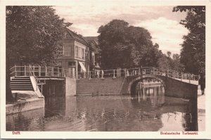 Netherlands Delft Brabantse Turfmarkt Vintage Postcard 03.83