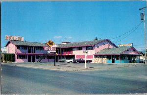 View of El Rey Sands Motel, Tillamook OR Postcard C71