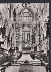 Hampshire Postcard - Winchester Cathedral - The Reredos and Rufus Tomb  B2815