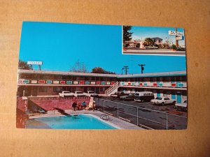 1960's Sky Riders Airport Motel, Sacramento, CA California Chrome Postcard