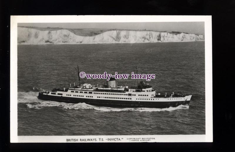 f1419 - British Railways Ferry - Invicta - postcard