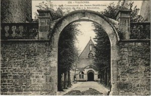 CPA VALOGNES - Entrée de la Communaute des Dames Benedictines (138067)