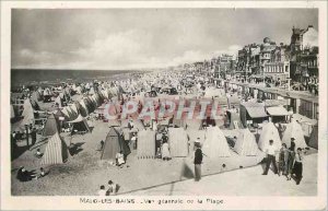 Modern Postcard Malo les Bains Vue Generale de la Plage