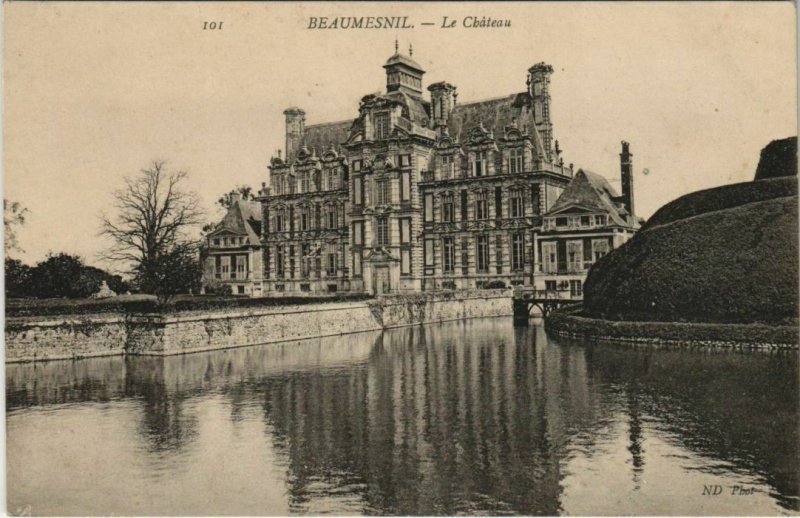 CPA BEAUMESNIL Le Chateau (1148565)