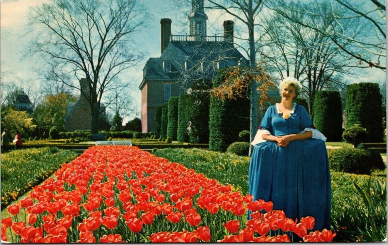 Governors Palace Gardens Williamsburg Virginia VA Postcard VTG UNP Mirro Vintage 
