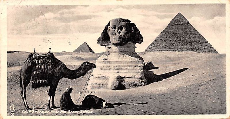 Prayer near the Sphinx, Smaller size Cairo Egypt, Egypte, Africa 1934 