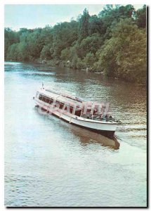 Modern Postcard Ile de France Cruises On Tourist on the Seine