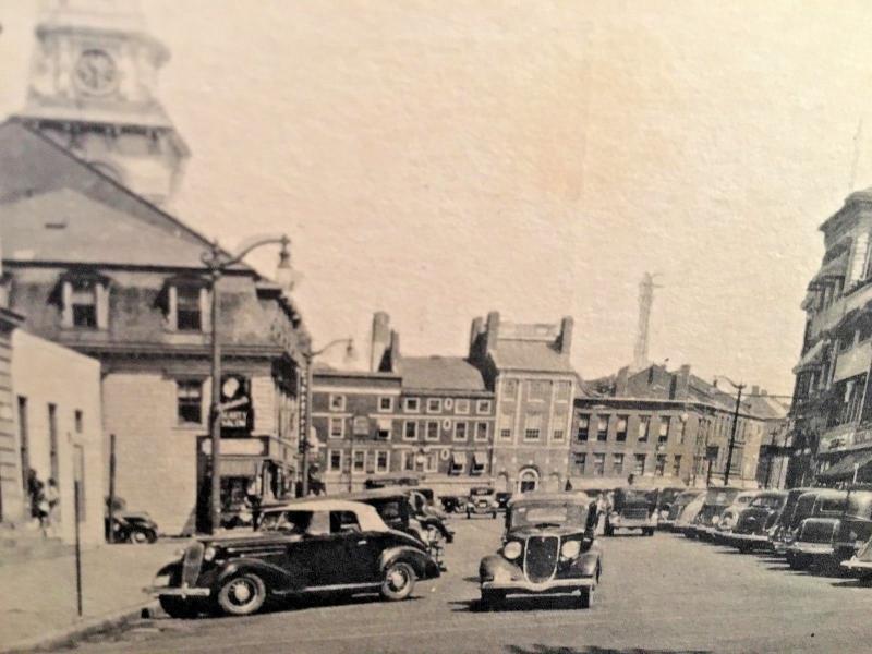 Postcard  View of Pleasant Street from Post Office, Portsmouth, NH   Y4