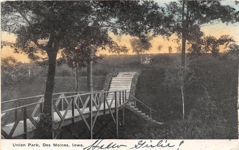 Des Moines Iowa~Union Park Scene~Walking Bridge & Stairway on Hill~1909 Postcard