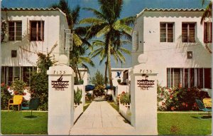 Vintage 1952 Ocean Side Hotel Miami Florida FL Postcard