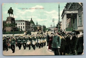 BERLIN GERMANY UNTER DEN LINDEN MILITARY PARADE 1910 ANTIQUE POSTCARD