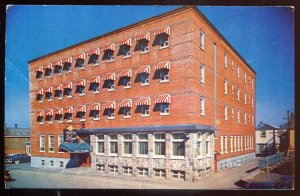 h2946 - RIMOUSKI Quebec Postcard 1989 Hotel St. Louis