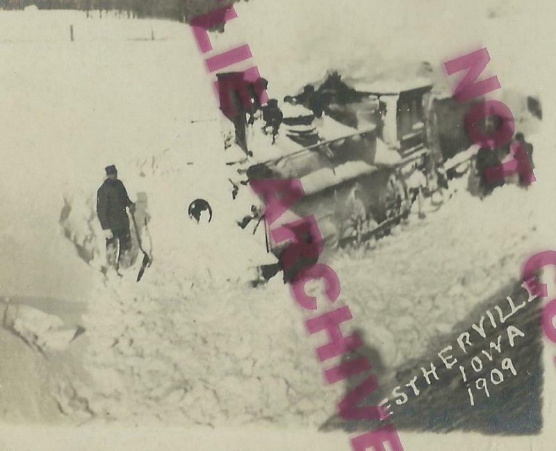 Estherville IOWA RPPC 1909 TRAIN STUCK SNOW Blizzard RAILROAD nr Lake Okoboji #2