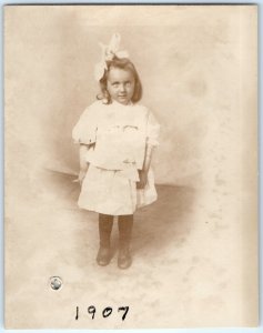 1907 Chicago, IL Cute Little Girl RPPC Real Photo Siegel Cooper Postcard A111