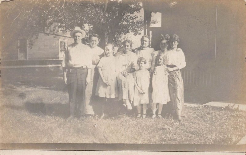 J74/ Pana Illinois RPPC Postcard c1910 Family Kids Home  85