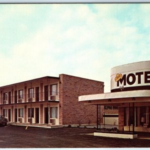 c1970s Atlanta GA Sombrero Motel Parked Cars Sign Hat Motor Lodge Inn Hotel A231
