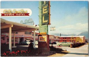 CITY CENTRE MOTOR HOTEL Roadside VANCOUVER, BC 1950s Cars Vintage Postcard