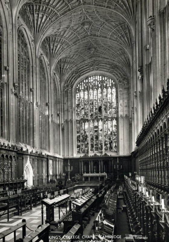 VINTAGE CONTINENTAL SIZED POSTCARD KING'S COLLEGE CHAPEL CAMBRIDGE UK REAL PHOTO