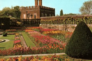 Sunken Gardens,Hampton Court Palace,London,England,UK
