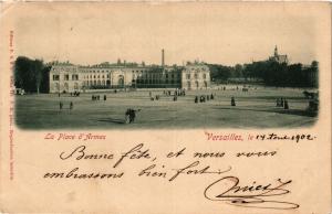 CPA La Place d'Armes - VERSAILLES le (353341)