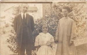 D43/ Falls Creek Pennsylvania Pa RPPC Postcard 1910 Family Little Person Dwarf