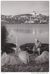 RP: Gruss vom Platonsee , Hungary , PU-1963  : Fisherman repairing nets