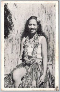 Honolulu Hawaii 1940s Postcard Hula Girl Lei Grass Skirts