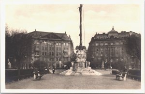 Hungary Budapest Liberty Place Vintage RPPC 09.47