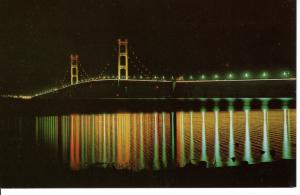 US    PC2362    MACKINAC BRIDGE AT NIGHT