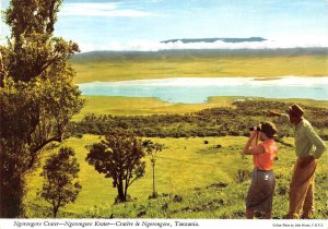 Tanzania  NGORONGORO CRATER Couple Taking Pictures~Photographers  4X6 Postcard