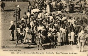 CPA AK SÉNÉGAL-111.-Dakar-Tam Tam sur les Quais (331076)