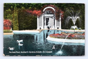 Duck Pond and Fountain Butchart Gardens  Victoria BC Canada UNP DB Postcard F18