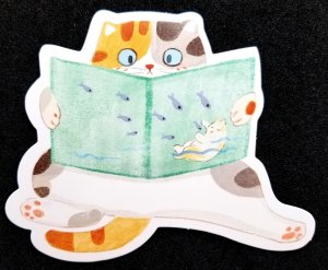 [AG] P359 Cat Painting Drawing Pet Reading Book Fish (postcard) *odd shape *New