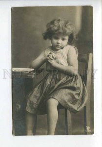 423567 PRAY of Girl before Dinner Vintage PHOTO postcard