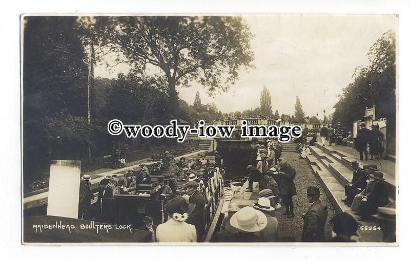 tq1691 - Berks - Cruiser going through Boulters Lock, at Maidenhead - postcard