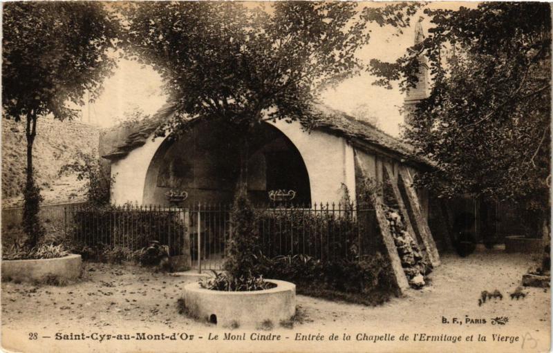CPA Saint Cyr au Mont D'Or - Le Mont Cindre - Entrée de la Chapelle (572906)